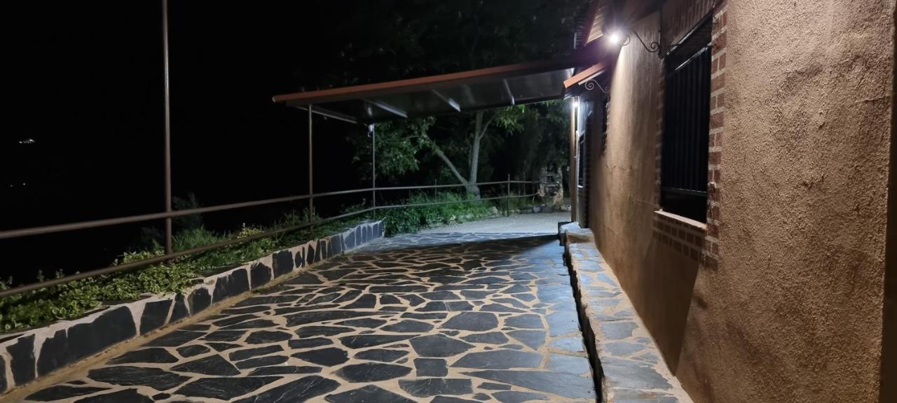 Apartamento Turistico "El Rincon De La Pernila" Guadalupe  Exterior photo
