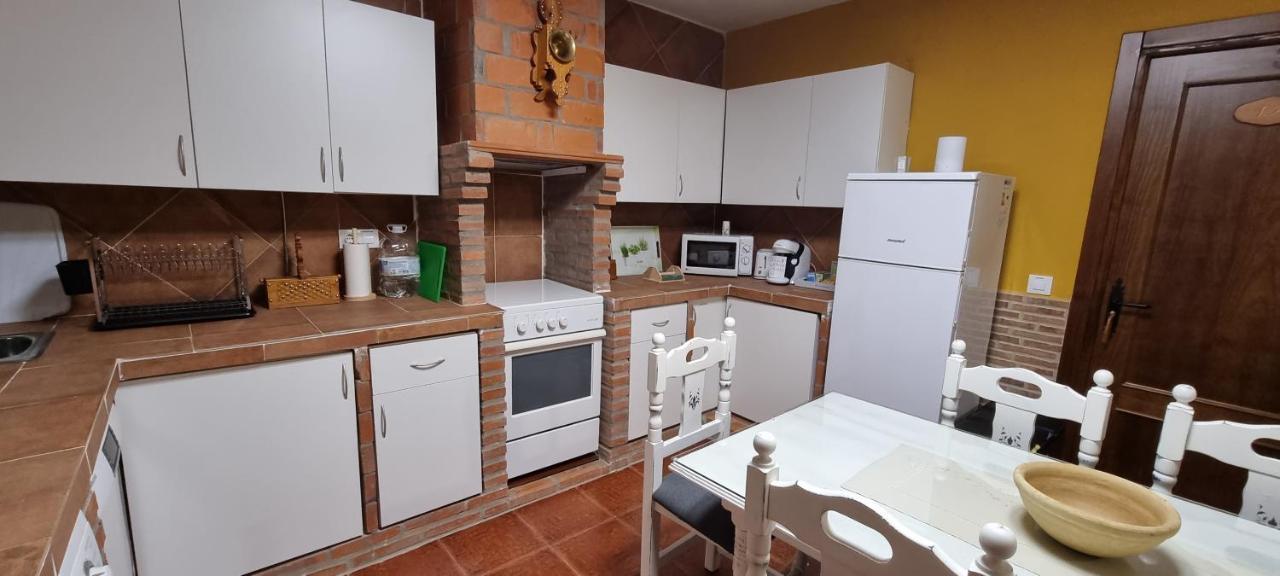 Apartamento Turistico "El Rincon De La Pernila" Guadalupe  Exterior photo
