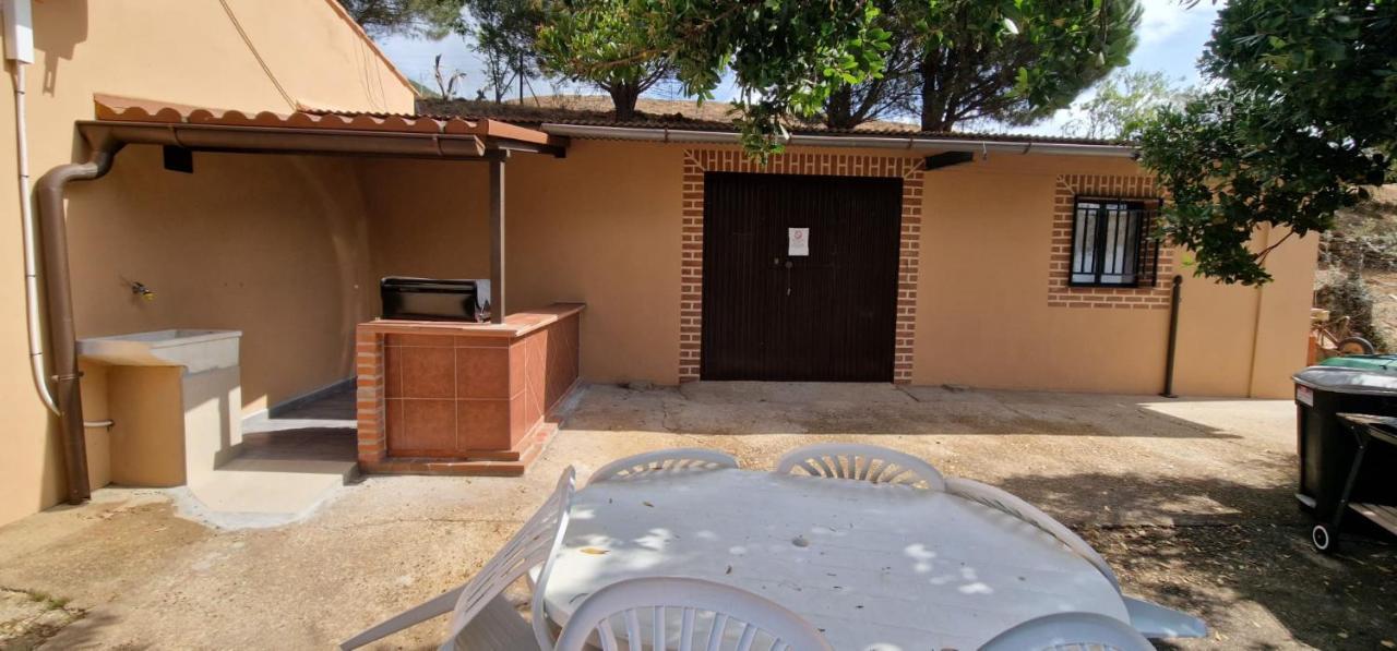 Apartamento Turistico "El Rincon De La Pernila" Guadalupe  Exterior photo