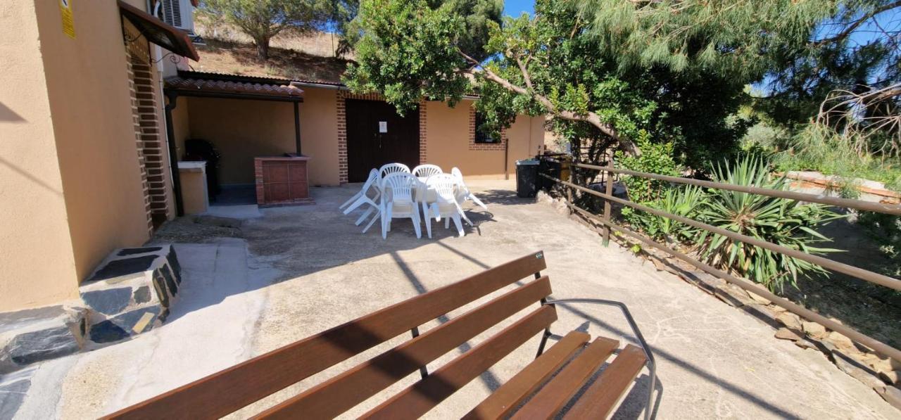 Apartamento Turistico "El Rincon De La Pernila" Guadalupe  Exterior photo